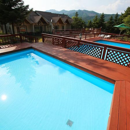 Pyeongchang Iris Pension Exterior foto